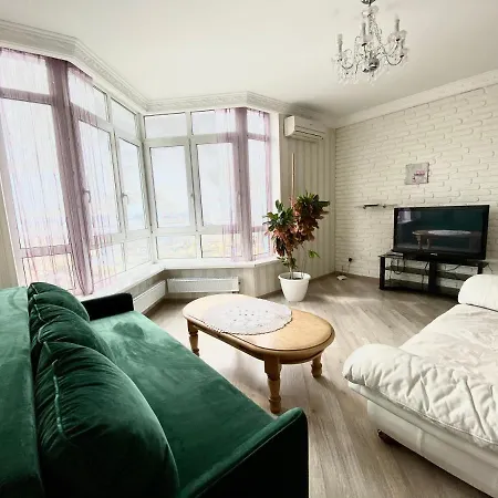 Apartment With Dnipro View *