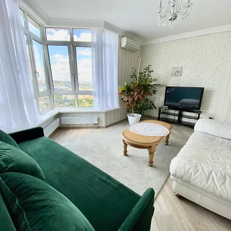 With Dnipro View Apartment